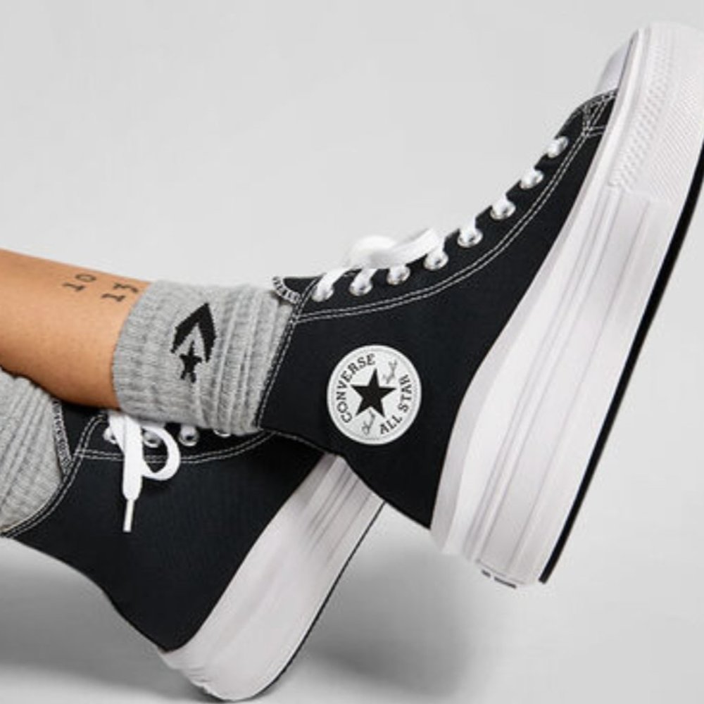 Women's Platform Converse Sneakers size 11